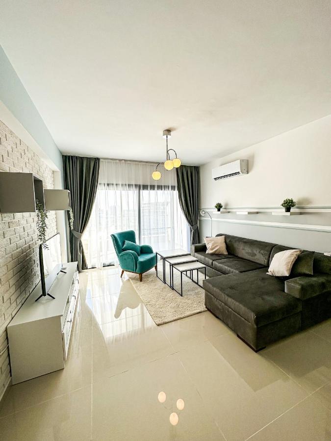 Luxury Sea View Two Bedroom Apartment In Caesar Resort & Spa, Long Beach Perivolia tou Trikomou エクステリア 写真